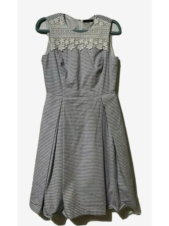Tommy Hilfiger Dresses & Skirts - Tommy Hilfiger Striped Sleeveless Dress W Lace Accents